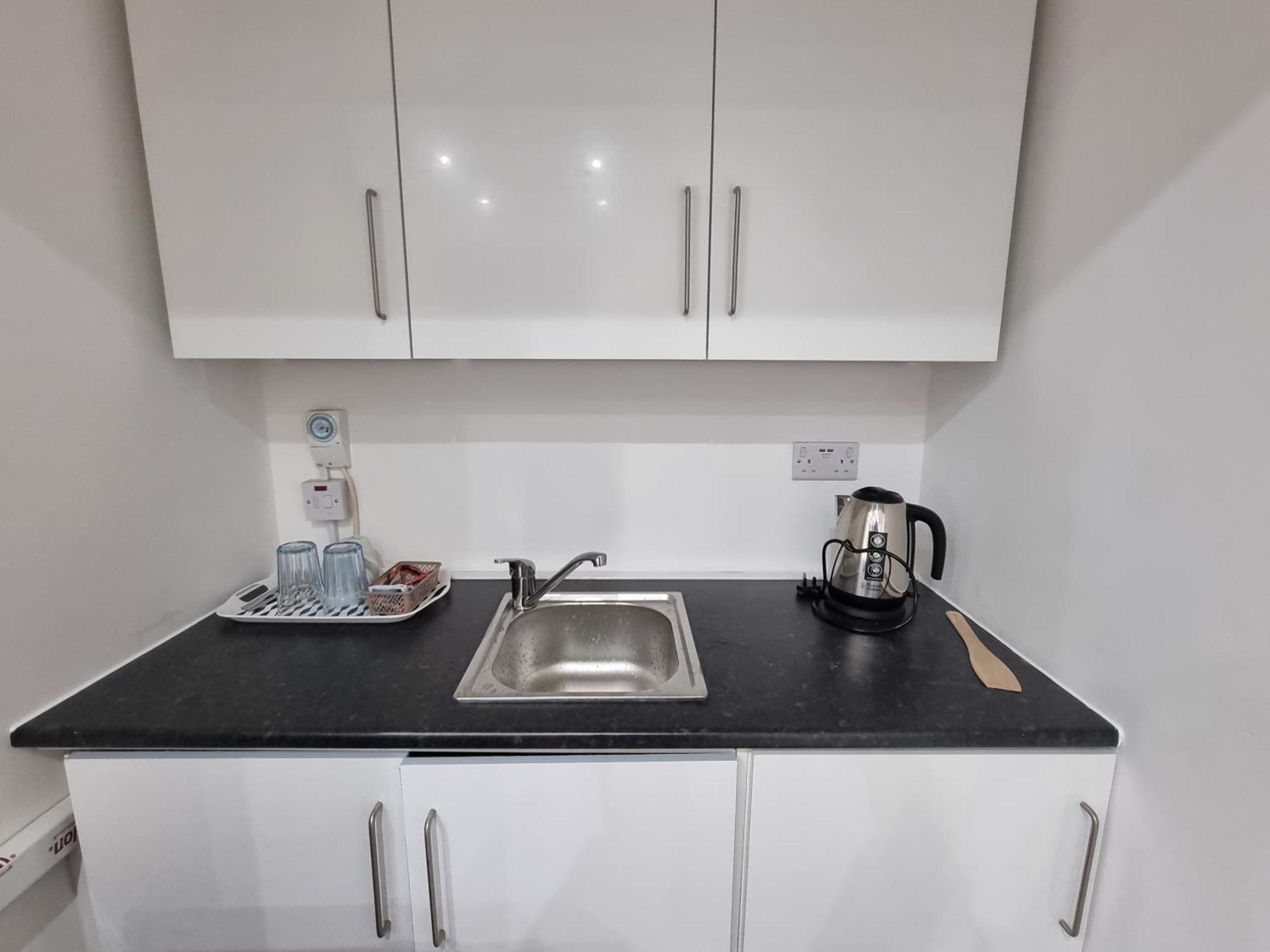 Brand New Studios In Гарроу Екстер'єр фото