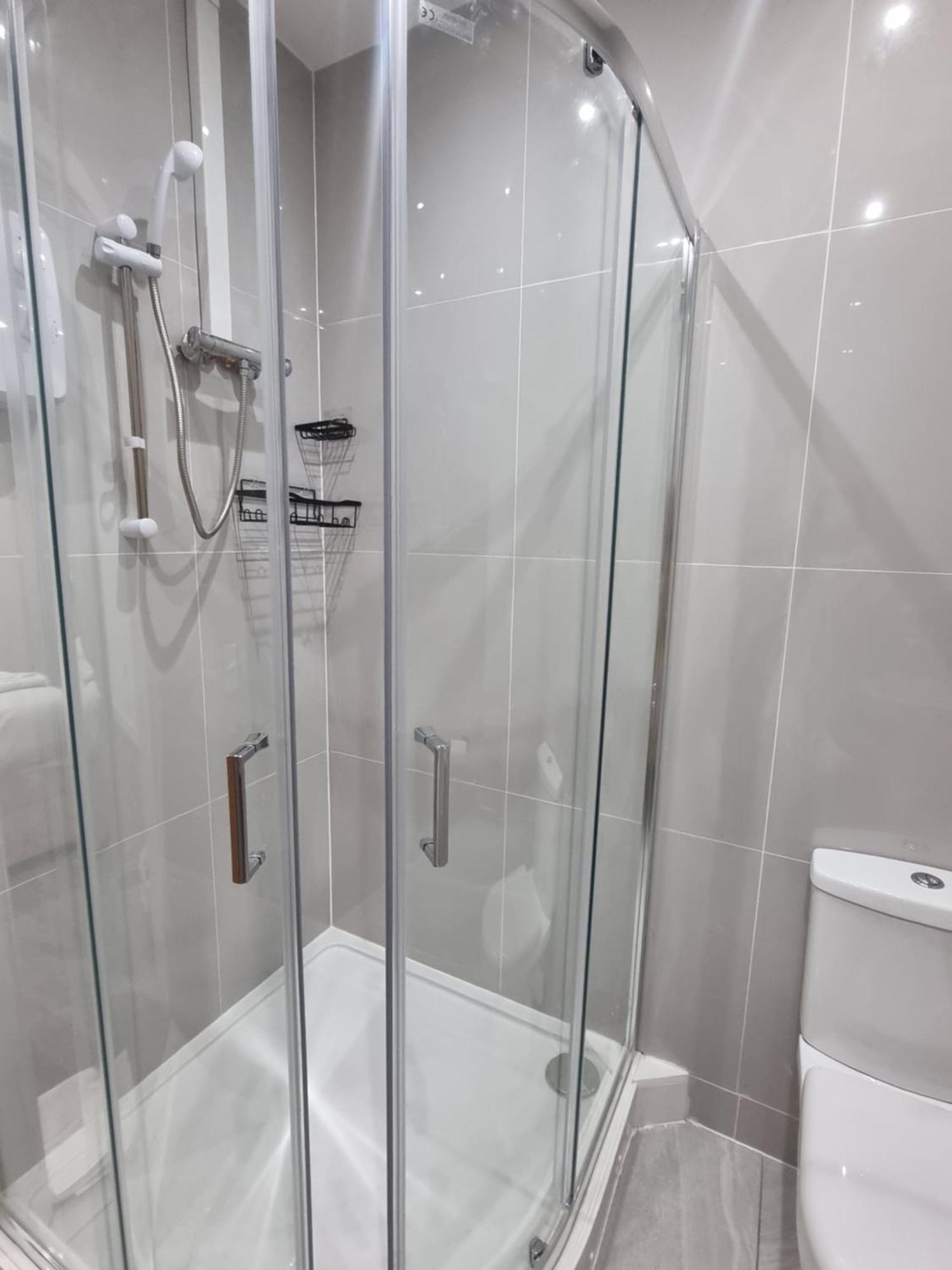 Brand New Studios In Гарроу Екстер'єр фото