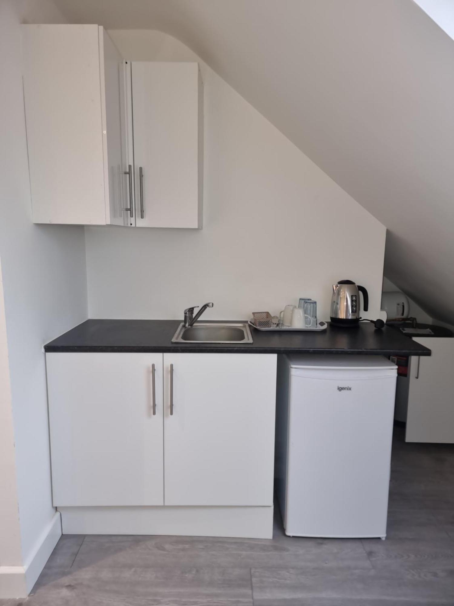 Brand New Studios In Гарроу Екстер'єр фото
